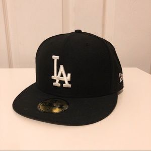 LA DODGERS NEW ERA FITTED CAP (black)